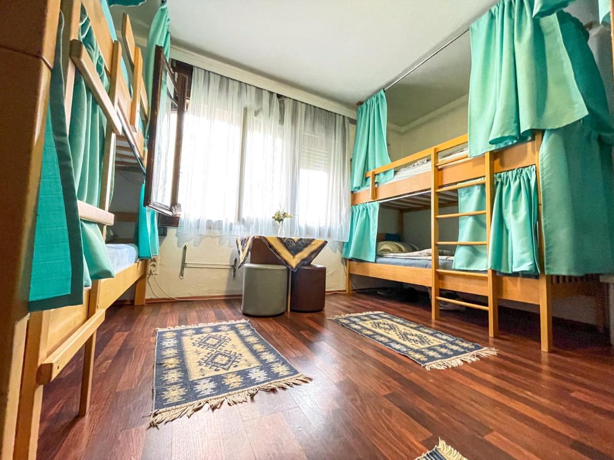 Hi Skopje Hostel ภายนอก รูปภาพ