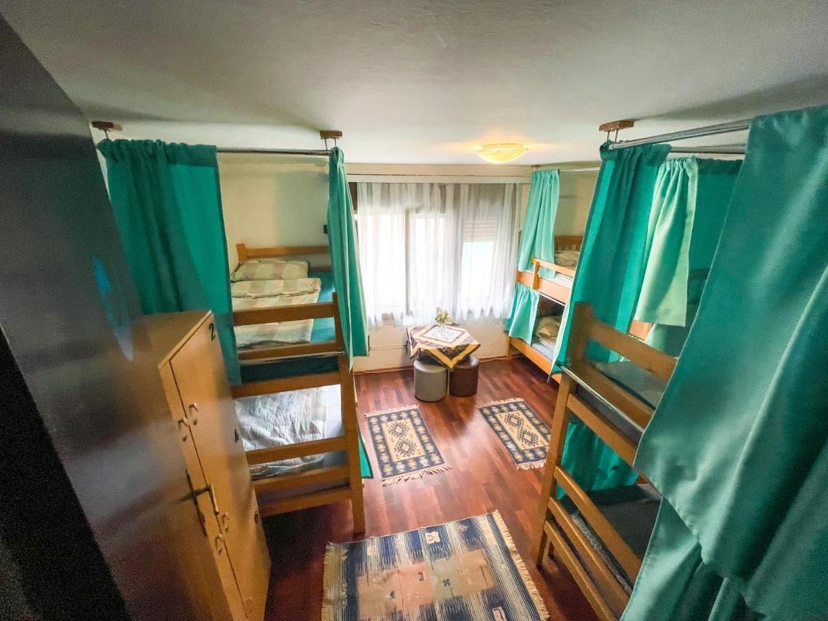 Hi Skopje Hostel ภายนอก รูปภาพ