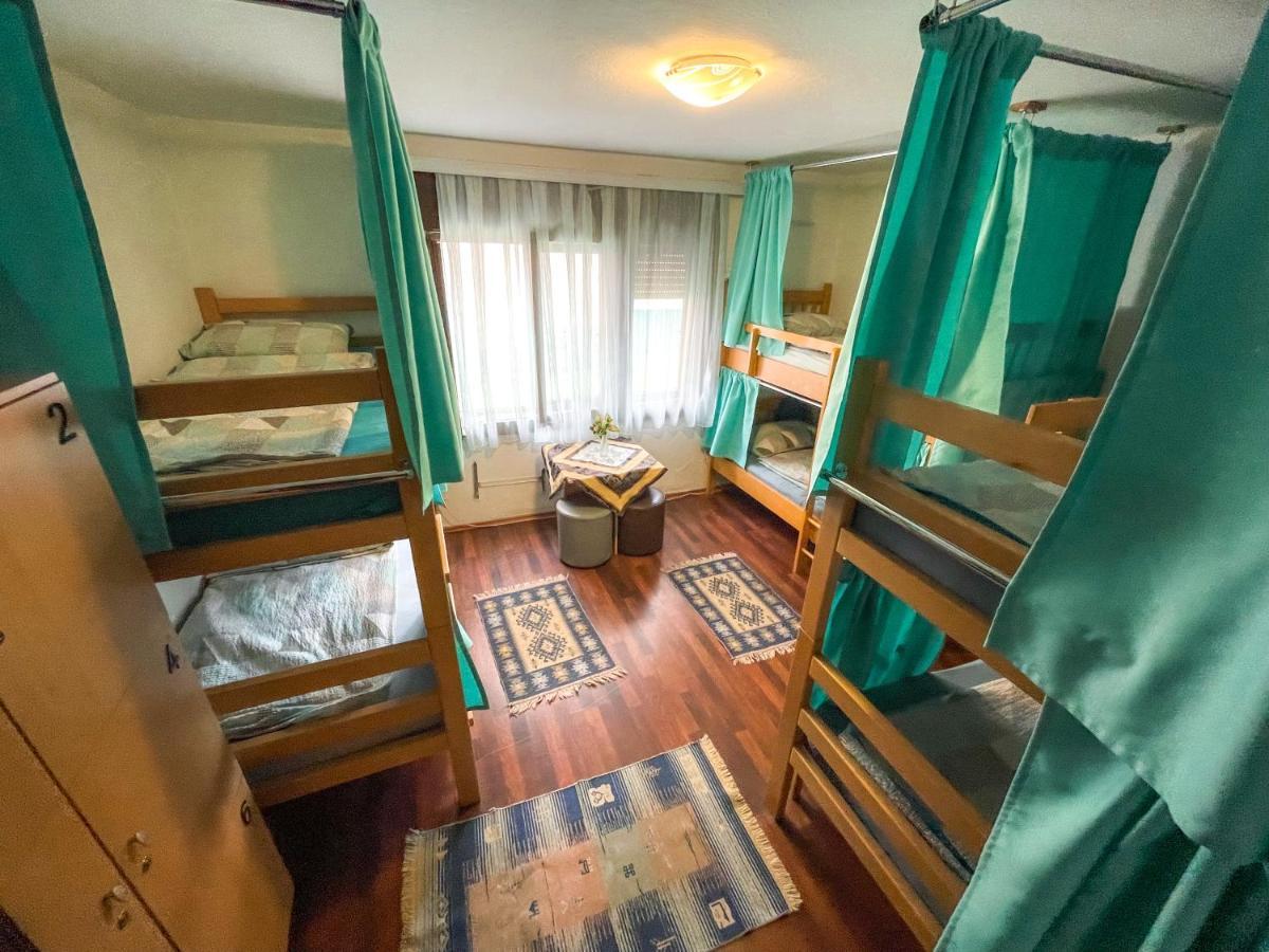 Hi Skopje Hostel ภายนอก รูปภาพ